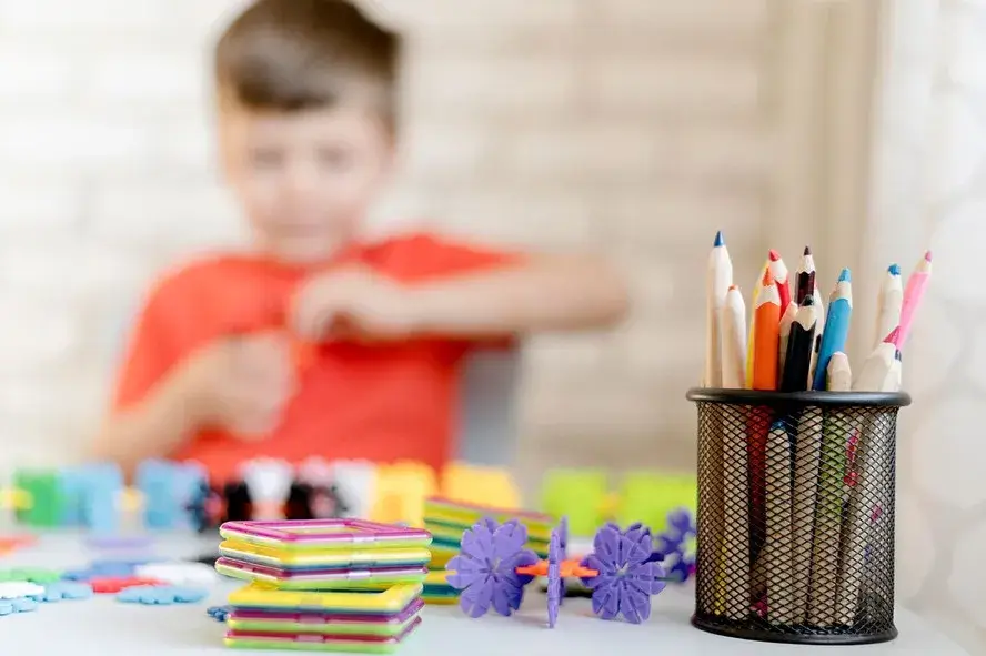 Organize-um-Espaço-para-Estudos-e-Atividades-Educativas